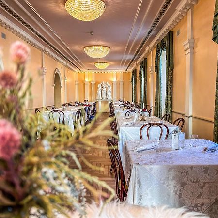 Hotel Moderno Restaurant Серина Экстерьер фото