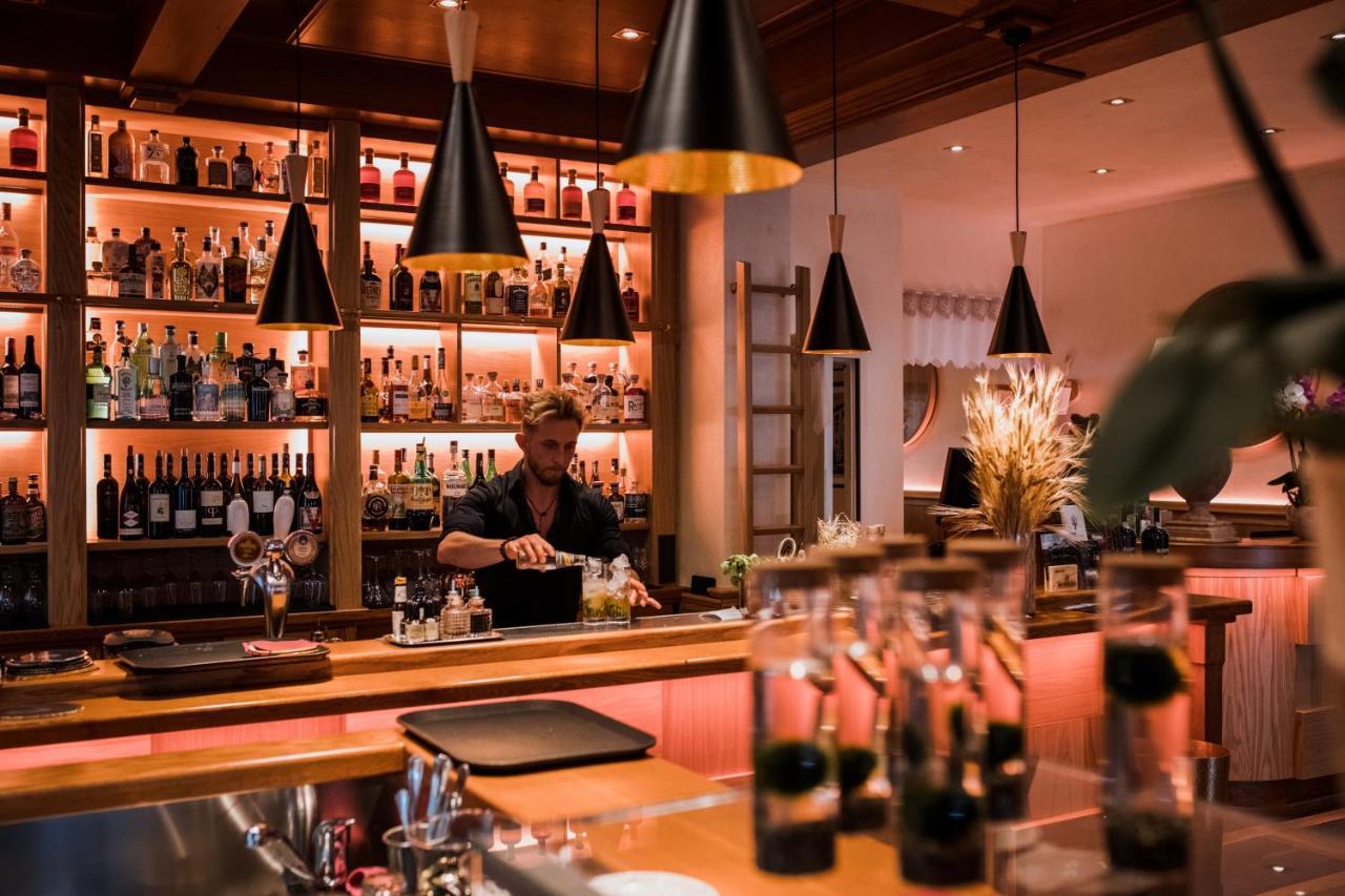 Hotel Moderno Restaurant Серина Экстерьер фото