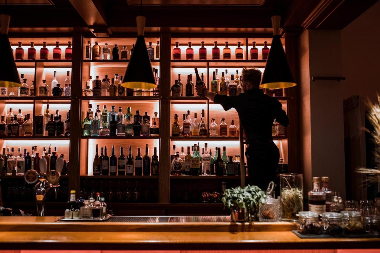 Hotel Moderno Restaurant Серина Экстерьер фото